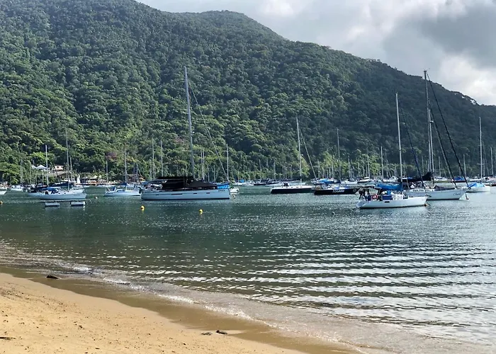 Cobertura 3 dormitórios, 2 vagas, churrasqueira, Wi-fi free, Lázaro Ubatuba